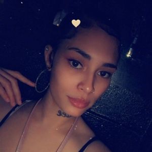 Meet your Posher, Felicia